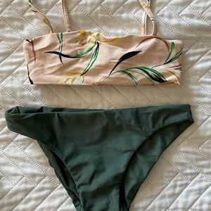 NWT O’Neill Peach Floral Bikini Top ~sz 6 with green bottoms